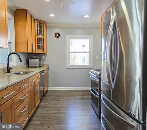 Kitchen - 6421 Inwood Dr, Springfield, VA 22150 photo 1 of 2