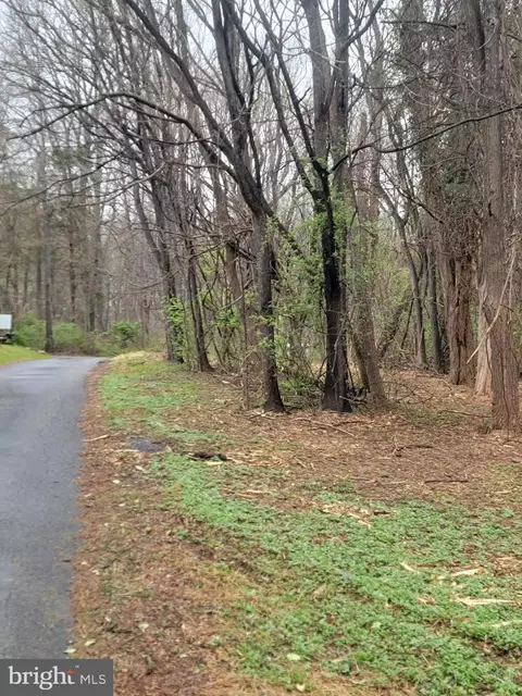 Winfield Dr, Fairfax, VA 22030