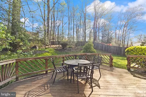Exterior - 5613 Doolittle St, Burke, VA 22015 photo 5 of 7