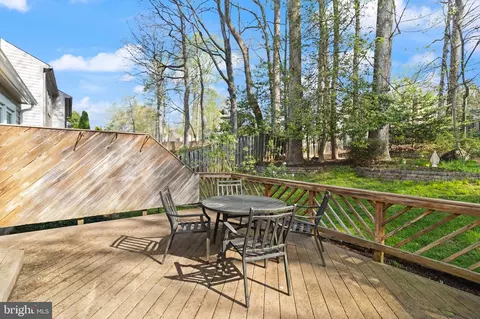 Exterior - 5613 Doolittle St, Burke, VA 22015 photo 4 of 7