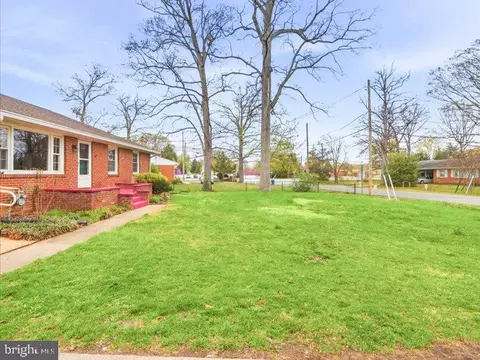6404 Inwood Dr, Springfield, VA 22150 photo 4