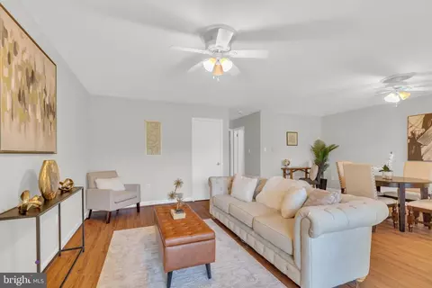 Living - 2174 Golf Course Dr, Reston, VA 20191 photo 2 of 3