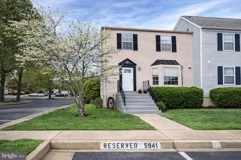 5941 Heritage Square Dr, Burke, VA 22015