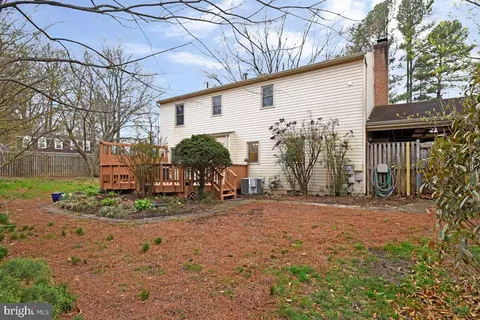 Exterior - 8714 Arley Dr, Springfield, VA 22153 photo 4 of 8