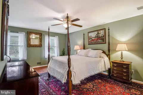 Bedroom - 8714 Arley Dr, Springfield, VA 22153 photo 5 of 7