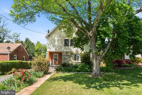 3444 Rock Spg, Falls Church, VA 22041