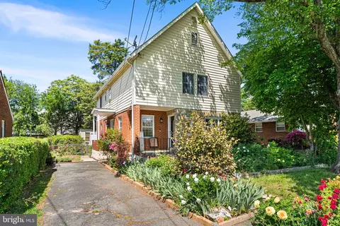 3444 Rock Spg, Falls Church, VA 22041