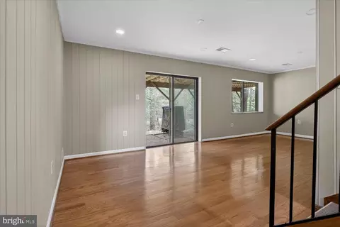 Living - 2105 Lirio Ct, Reston, VA 20191 photo 3 of 5