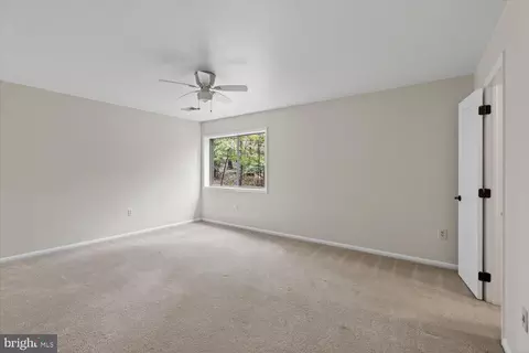 Bedroom - 2105 Lirio Ct, Reston, VA 20191 photo 8 of 10