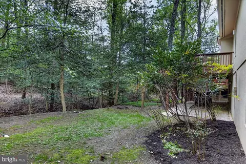 Exterior - 2105 Lirio Ct, Reston, VA 20191 photo 10 of 10