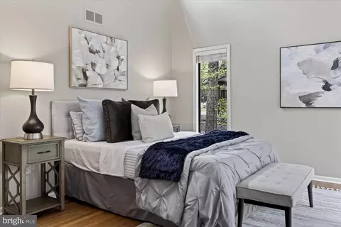 Bedroom - 2105 Lirio Ct, Reston, VA 20191 photo 3 of 10