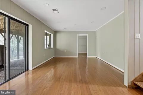 Living - 2105 Lirio Ct, Reston, VA 20191 photo 4 of 5