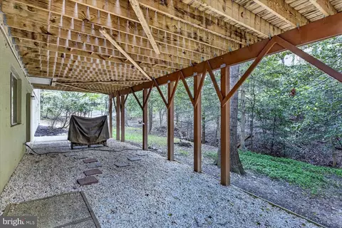 Exterior - 2105 Lirio Ct, Reston, VA 20191 photo 7 of 10