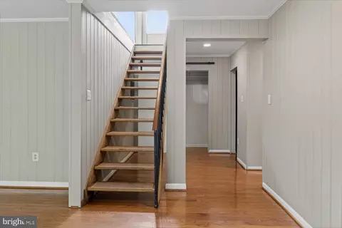 Entry Way - 2105 Lirio Ct, Reston, VA 20191 photo 6 of 7