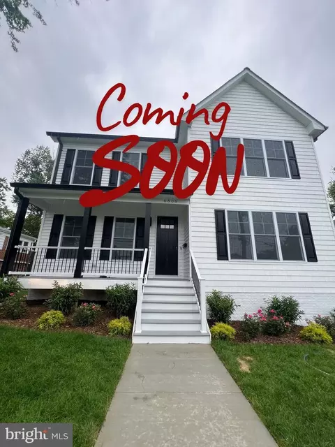 6806 Farragut Ave, Falls Church, VA 22042