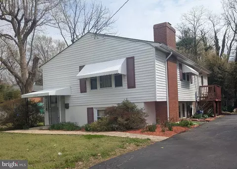 2843 Annandale Rd, Falls Church, VA 22042