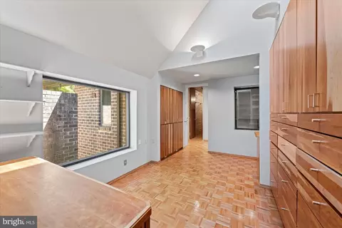 Other - 7575 Potomac Falls Rd, Mclean, VA 22102 photo 10 of 32