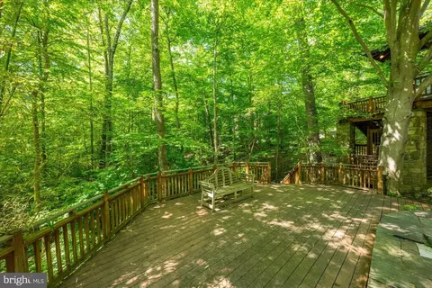 Exterior - 7575 Potomac Fall Rd, Mclean, VA 22102 photo 14 of 14