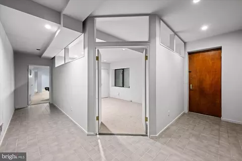 Entry Way - 7575 Potomac Fall Rd, Mclean, VA 22102 photo 13 of 13