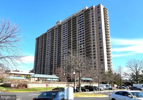 5501 Seminary Rd #106S, Falls Church, VA 22041