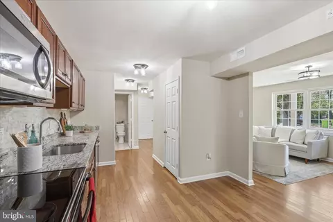 Entry Way - 7233 Beverly Park Dr, Springfield, VA 22150 photo 2 of 2