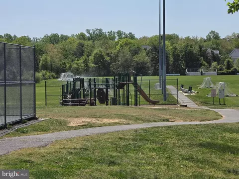 Other - 7233 Beverly Park Dr, Springfield, VA 22150 photo 8 of 18