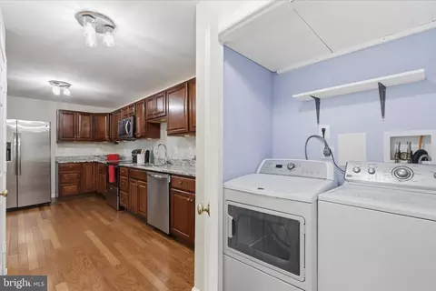 Other - 7233 Beverly Park Dr, Springfield, VA 22150 photo 3 of 18