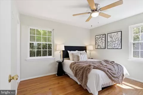 Bedroom - 7233 Beverly Park Dr, Springfield, VA 22150 photo 1 of 3