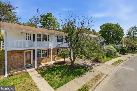 Other - 7233 Beverly Park Dr, Springfield, VA 22150 photo 1 of 18