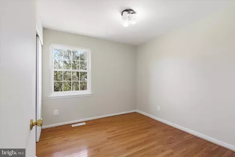 Other - 7233 Beverly Park Dr, Springfield, VA 22150 photo 4 of 18
