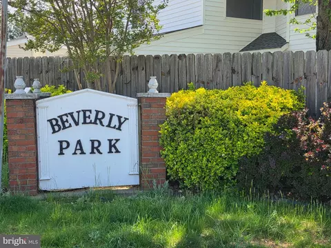 Other - 7233 Beverly Park Dr, Springfield, VA 22150 photo 7 of 18