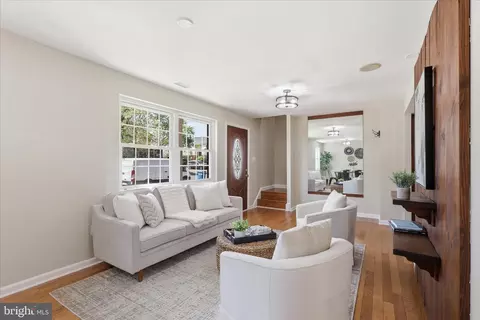 Other - 7233 Beverly Park Dr, Springfield, VA 22150 photo 2 of 18