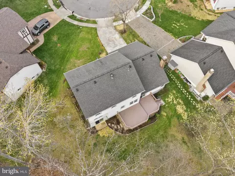 View/Area - 7118 Counter Pl, Burke, VA 22015 photo 2 of 2