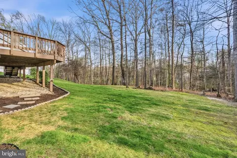 Exterior - 7118 Counter Pl, Burke, VA 22015 photo 9 of 13