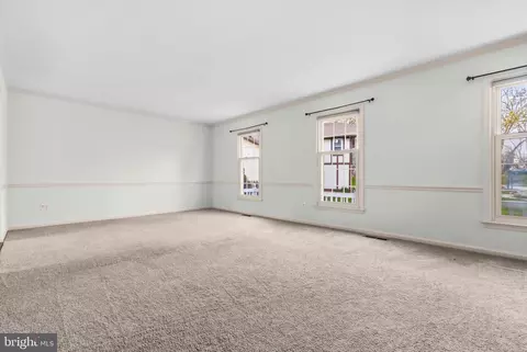 Living - 7118 Counter Pl, Burke, VA 22015 photo 1 of 6