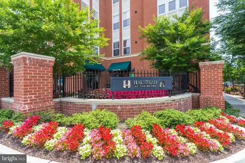 2655 Prosperity Ave #201, Fairfax, VA 22031