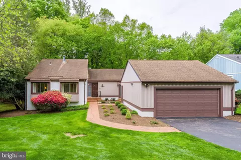 11819 Blue Spruce Rd, Reston, VA 20191