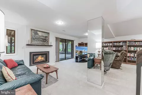 Living - 11819 Blue Spruce Rd, Reston, VA 20191 photo 2 of 4
