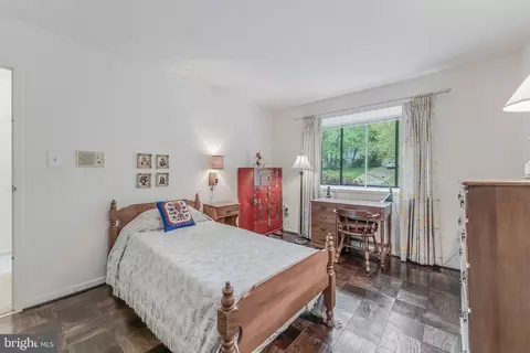Bedroom - 11819 Blue Spruce Rd, Reston, VA 20191 photo 7 of 9