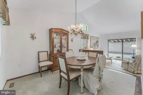 Dining - 11819 Blue Spruce Rd, Reston, VA 20191 photo 2 of 5