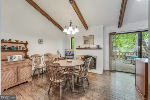 Dining - 11819 Blue Spruce Rd, Reston, VA 20191 photo 4 of 5