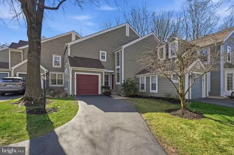 11719 Arbor Glen Way, Reston, VA 20194