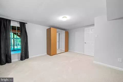 Bedroom - 9723 Stipp St, Burke, VA 22015 photo 11 of 11