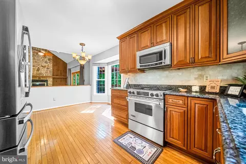Kitchen - 9723 Stipp St, Burke, VA 22015 photo 3 of 6
