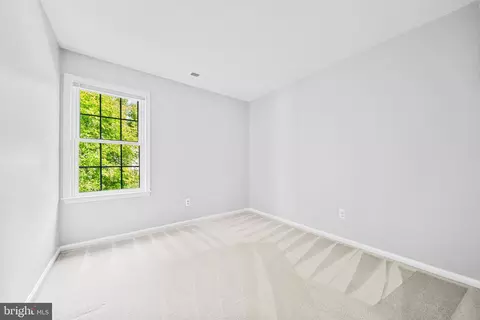 Bedroom - 9723 Stipp St, Burke, VA 22015 photo 6 of 11