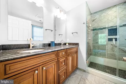 Bath - 9723 Stipp St, Burke, VA 22015 photo 1 of 4