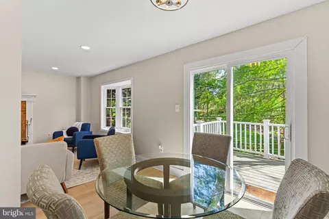 Dining - 908 Ashburn St, Herndon, VA 20170 photo 2 of 3