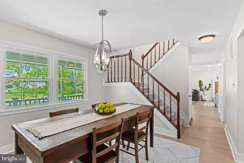 Entry Way - 908 Ashburn St, Herndon, VA 20170 photo 1 of 1