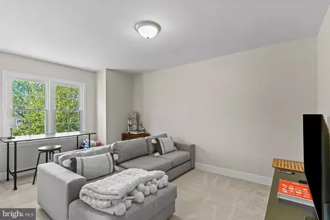 Other - 908 Ashburn St, Herndon, VA 20170 photo 4 of 9