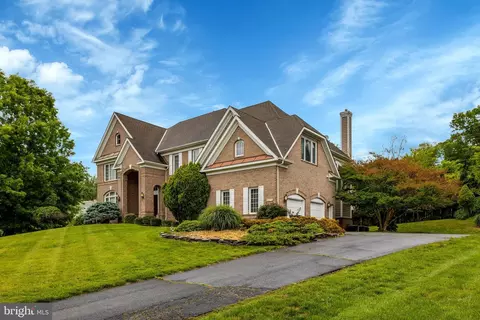 11270 Stones Throw Dr, Reston, VA 20194